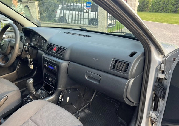 Skoda Octavia cena 14900 przebieg: 230000, rok produkcji 2009 z Śrem małe 742